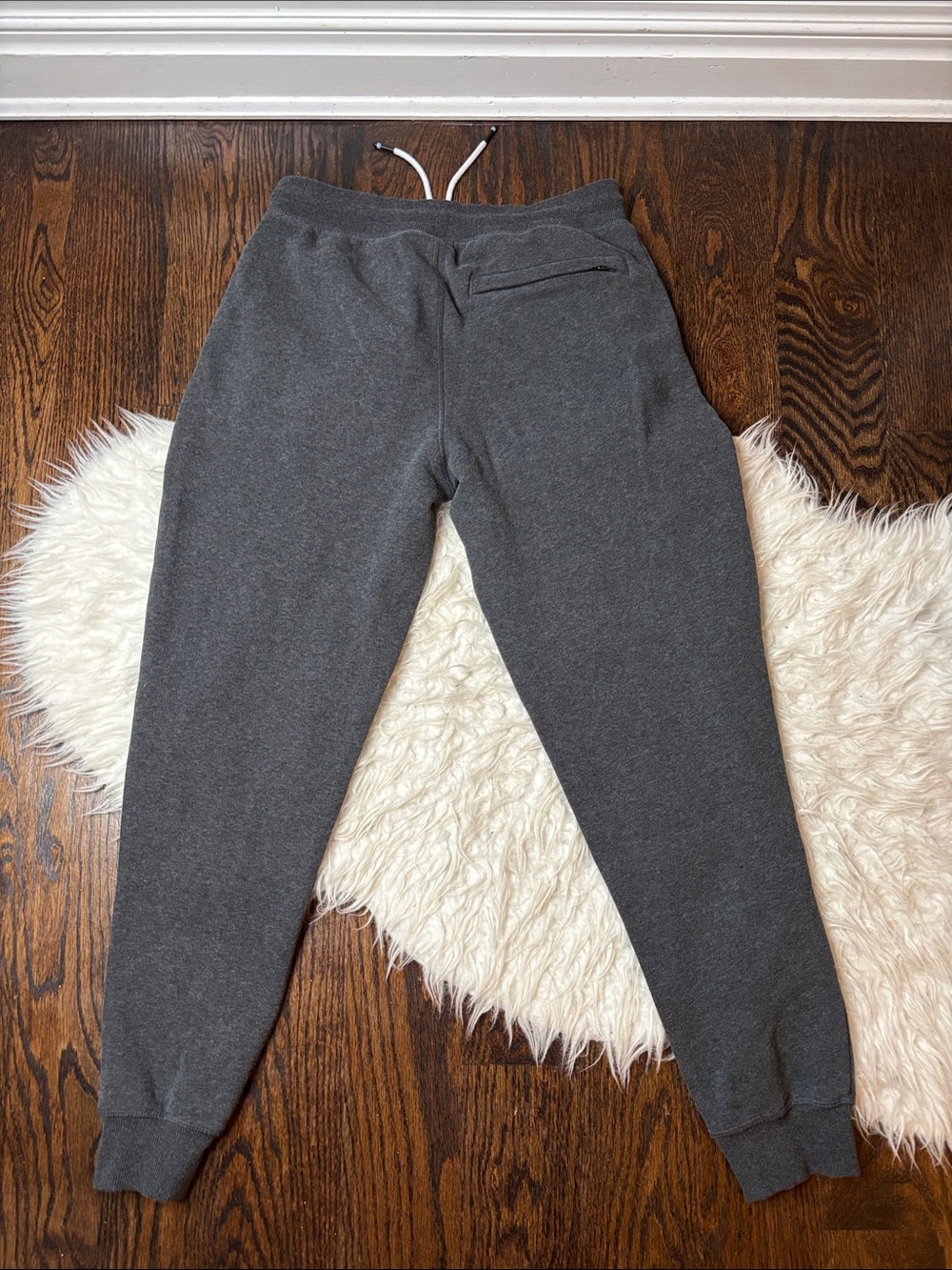 GOAT Brand Men’s Medium Charcoal Gray Jogger Sweatpants Crown Goat Logo Athletic - Picture 8 of 15